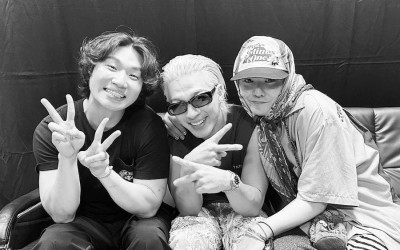 bigbangs-taeyang-reunites-with-g-dragon-and-daesung-on-stage-at-his-the-light-year-concerts