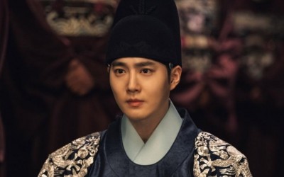 EXO's Suho Gets Chewed Out By His Royal Dad In "Missing Crown Prince"