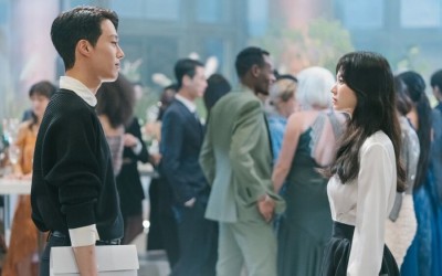 jang-ki-yong-and-song-hye-kyo-make-a-breathtaking-couple-as-they-lock-eyes-in-upcoming-romance-drama