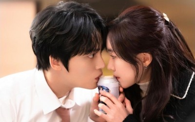 Kim Jae Joong And Jin Se Yeon Are An Inch Away From A Kiss In "Bad Memory Eraser"