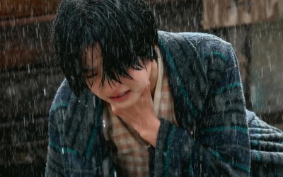 Kim Tae Ri Breaks Down Sobbing In The Rain On "Jeongnyeon: The Star Is Born"