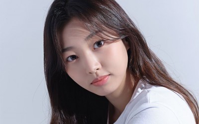 lee-ha-eum-sister-of-twices-jihyo-signs-with-starhaus-entertainment-as-rookie-actress