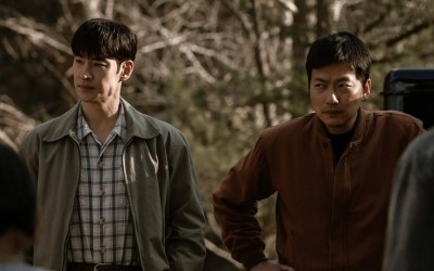 Lee Je Hoon And Lee Dong Hwi Embark On Mission To Find Missing Newborn In "Chief Detective 1958"