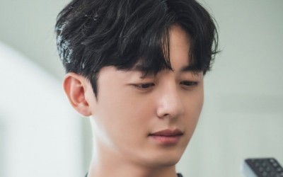 Lee Ji Hoon Hides His Burning Desire For Revenge Behind A Pleasant Smile In Upcoming Romance Drama