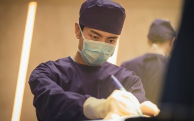 Lee Min Ki Shines As A Top-Notch Plastic Surgeon In New Mystery Thriller Drama "Face Me"