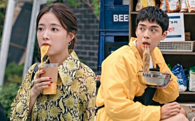 lee-se-young-is-so-shocked-she-spits-her-orange-juice-back-out-in-the-law-cafe