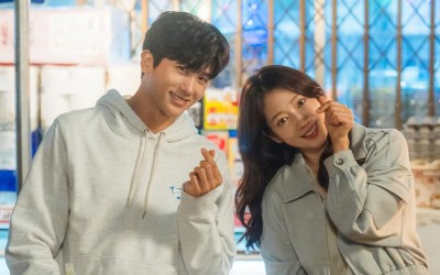 Park Hyung Sik And Park Shin Hye Charm With Their Behind-The-Scenes Chemistry For “Doctor Slump”