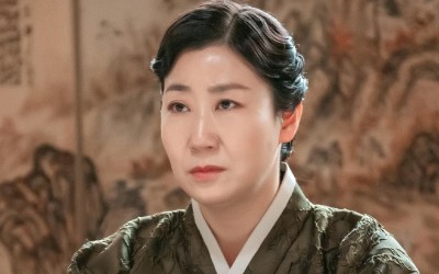 Ra Mi Ran Is The Charismatic Leader Of A Classical Opera Troupe In "Jeongnyeon: The Star Is Born"