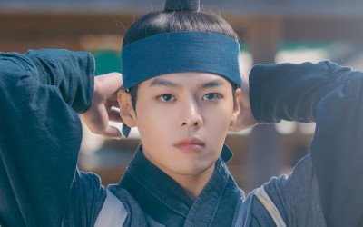 Ryeo Woon Makes A Charismatic And Reliable Martial Arts Scholar In “The Secret Romantic Guesthouse”