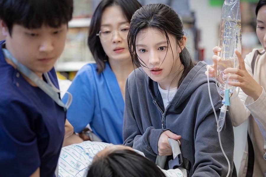 Go Yoon Jung’s Upcoming Drama “Resident Playbook” Postpones Broadcast Schedule