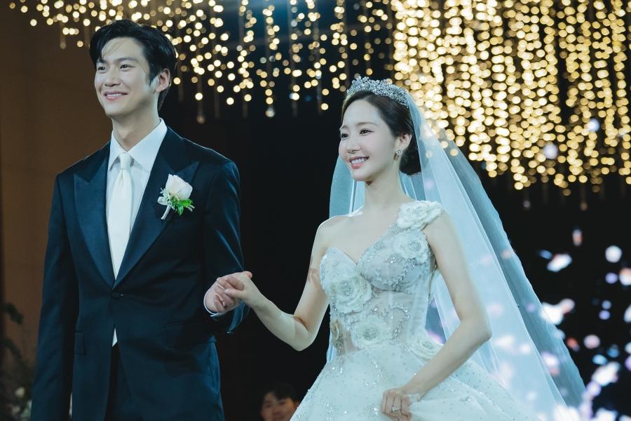 “Marry My Husband” Sweeps Top Spots On Buzzworthy Drama And Actor Rankings In Final Week On Air