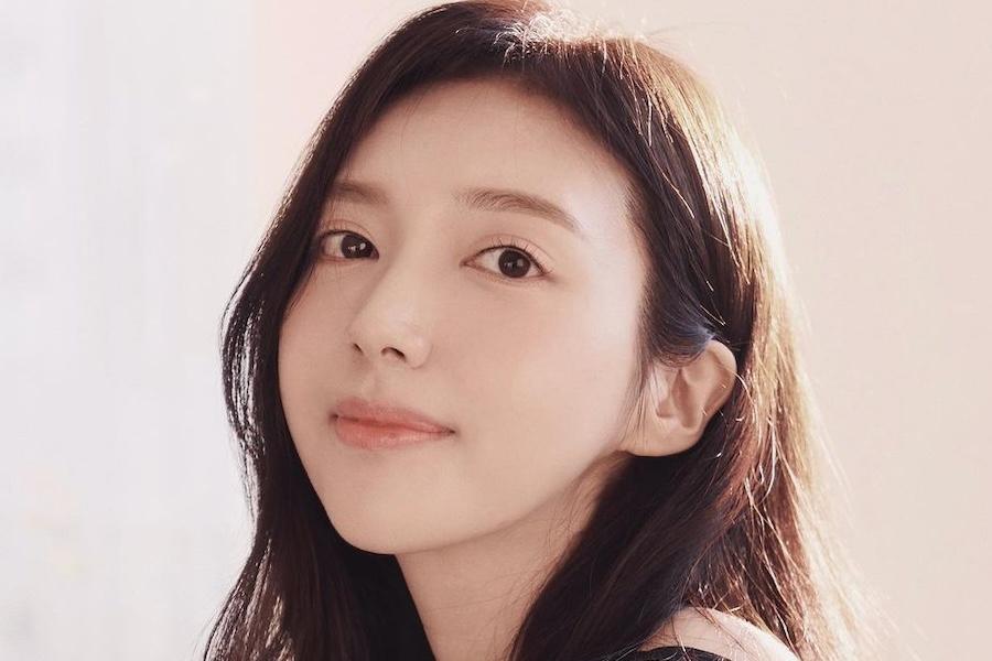 Actress Chae Seo Jin Announces Marriage Plans