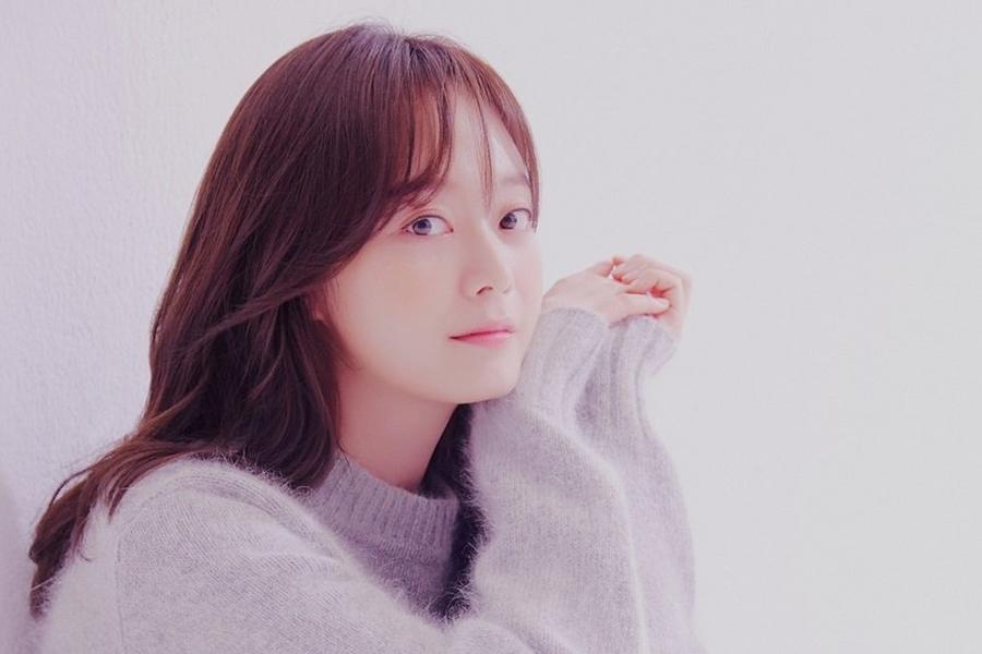 Jun So Min Signs Exclusive Contract With New Agency