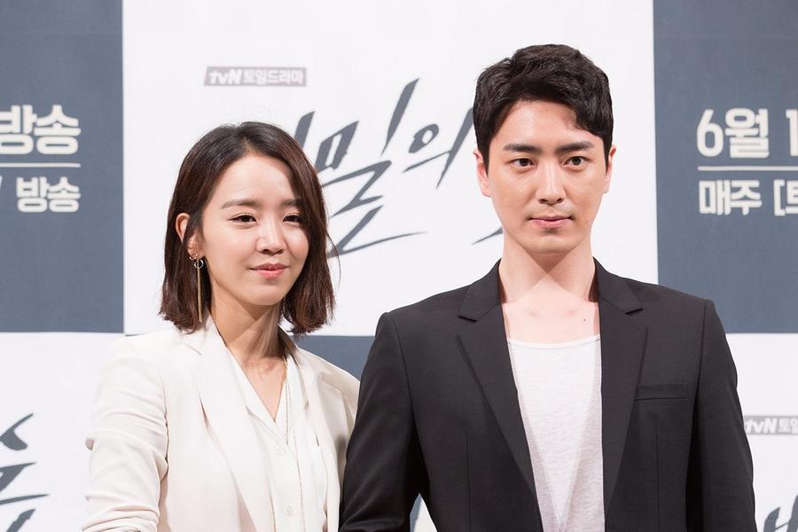 Shin Hae Sun And Lee Jun Hyuk In Talks To Reunite In New Crime Mystery Drama