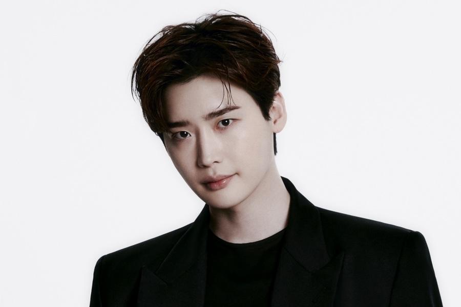 Lee Jong Suk Confirmed To Star In New Drama By 