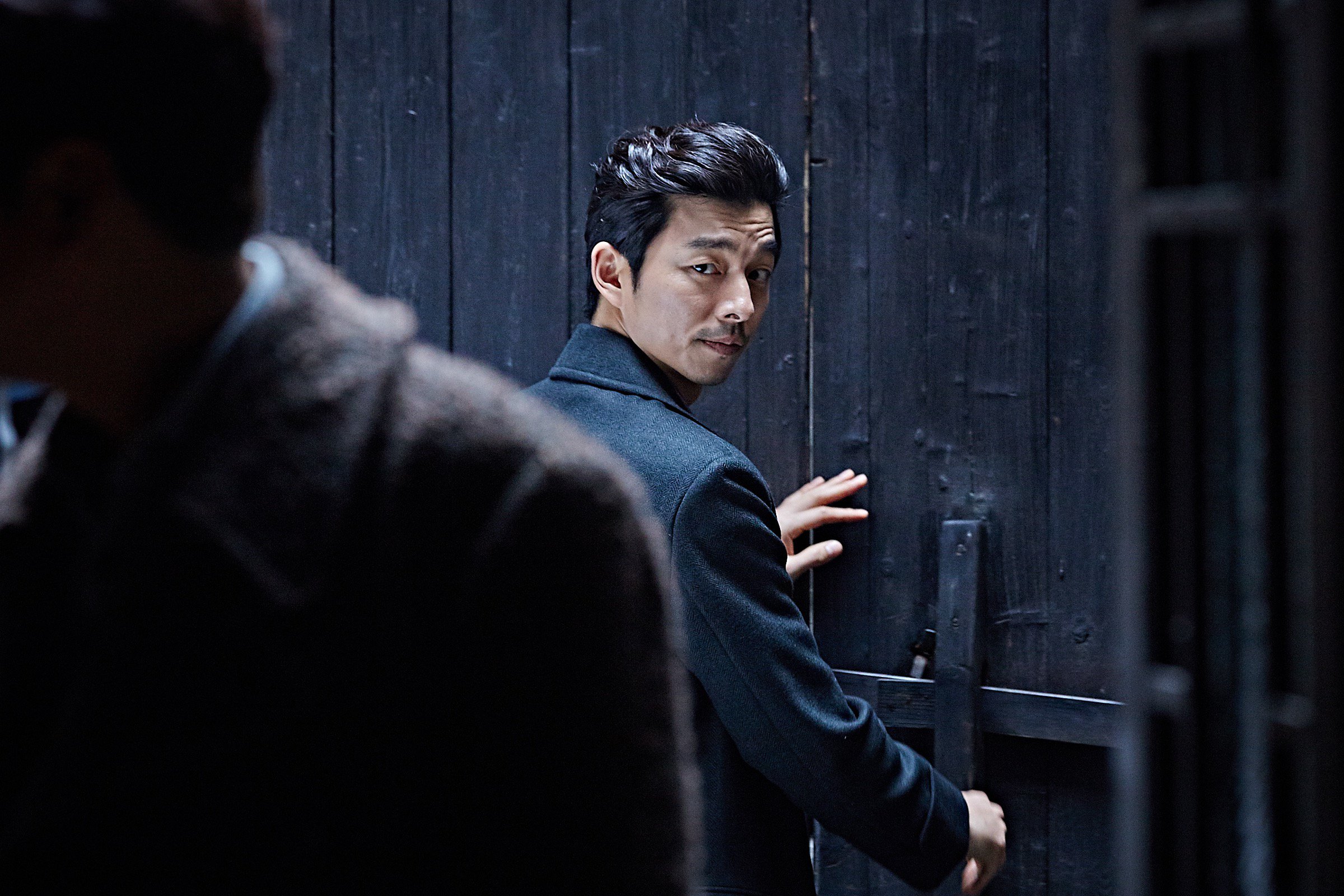 6 Gong Yoo Projects Which Showcase His Incredible Range As An Actor