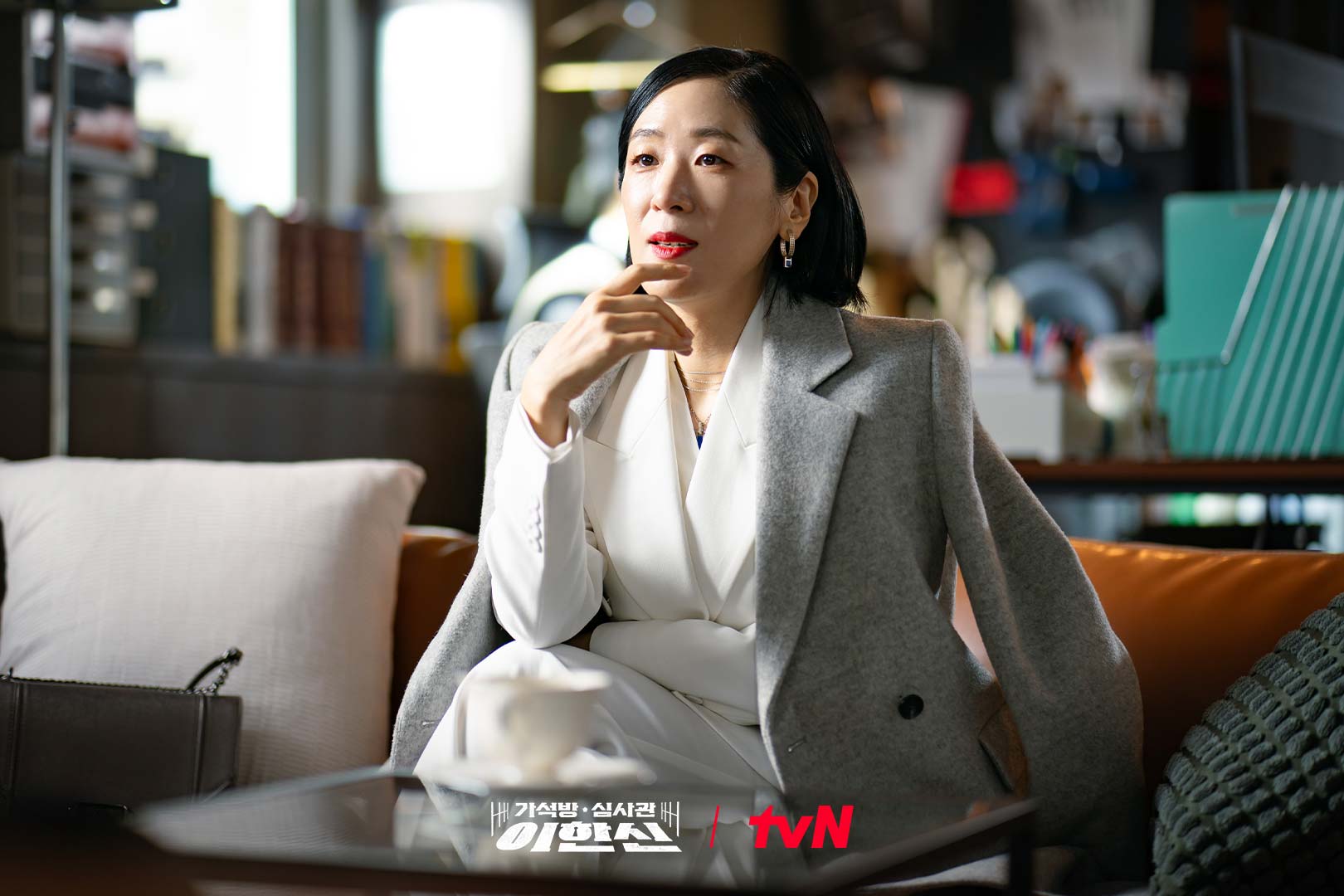 Baek Ji Won Transforms Into A Famous Loan Shark In Upcoming Drama “Parole Examiner Lee”