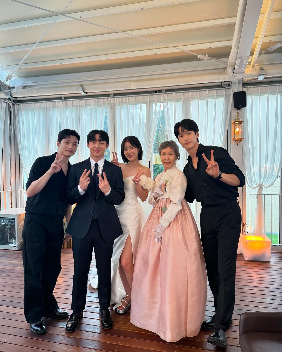 Im Soo Hyang Shares Stunning Behind-The-Scenes Wedding Photos With Ji Hyun Woo On Set Of “Beauty and Mr. Romantic”