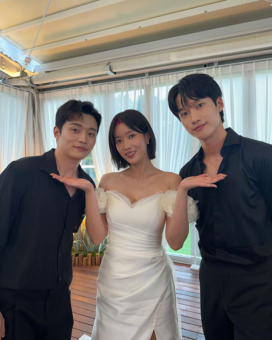 Im Soo Hyang Shares Stunning Behind-The-Scenes Wedding Photos With Ji Hyun Woo On Set Of “Beauty and Mr. Romantic”