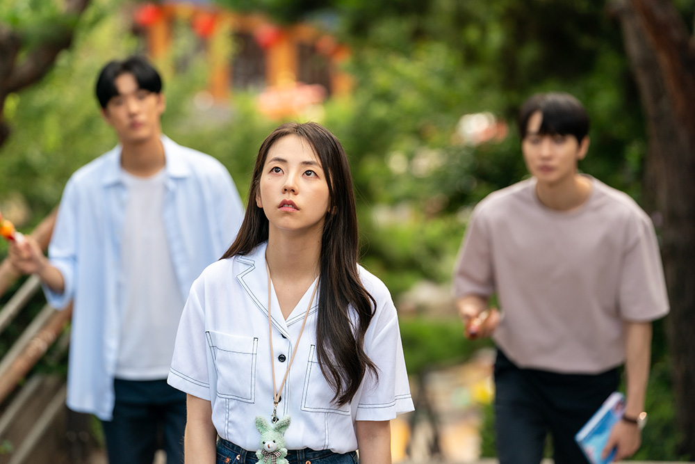 Watch: Ahn So Hee And Park Sang Nam Reunite As Contrasting Teachers In New Romance Film 