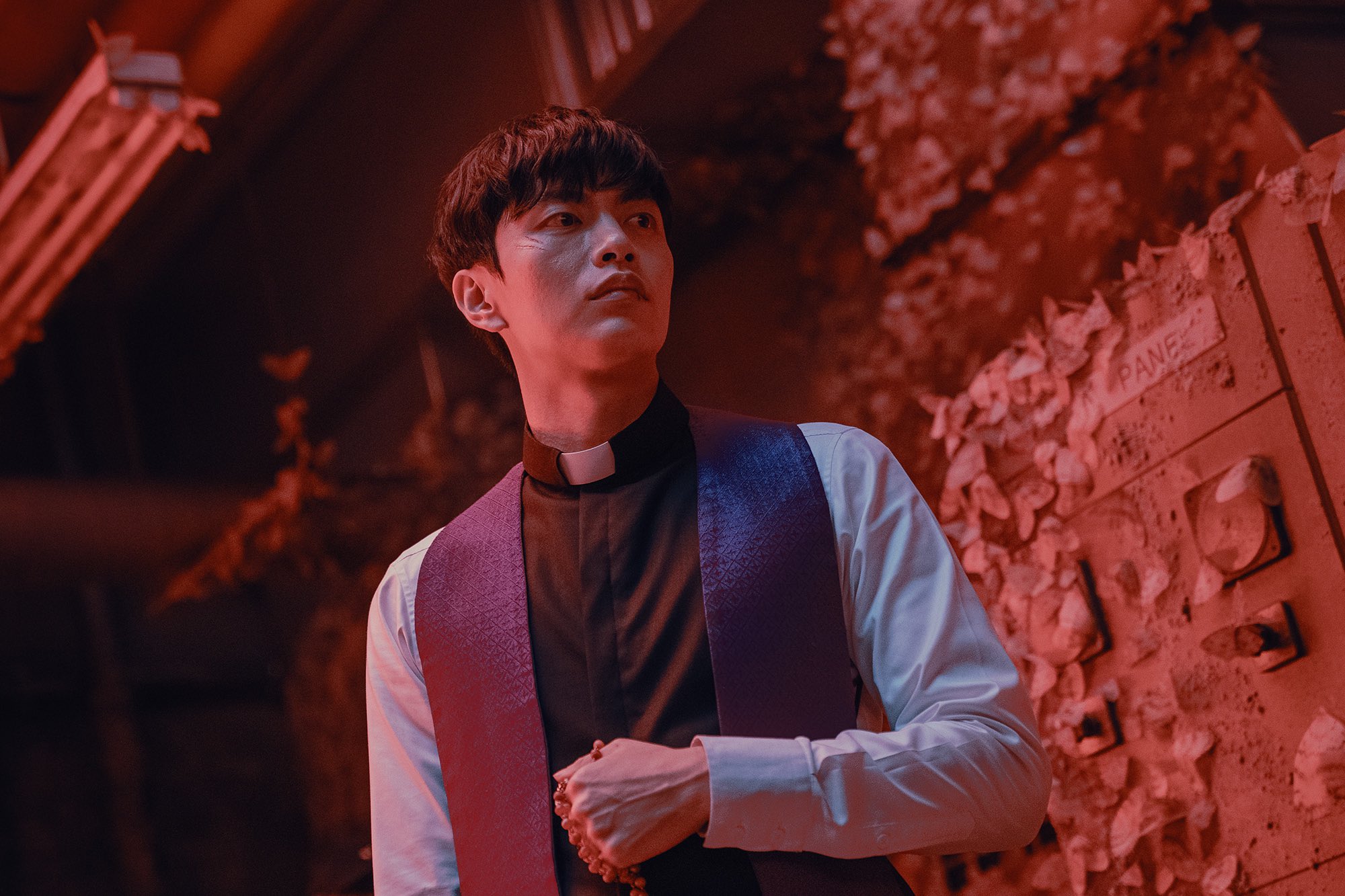 Park Shin Yang And Lee Min Ki Confront Evil To Save Possessed Lee Re In New Film 