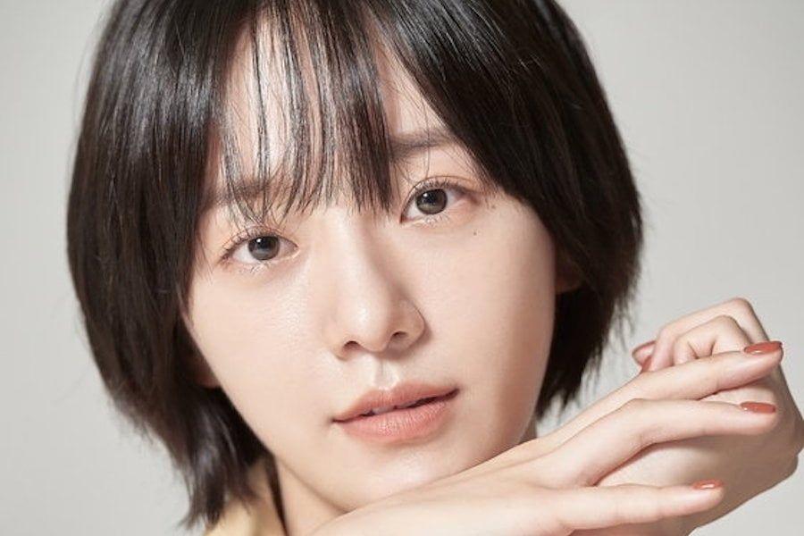 Park Gyu Young Renews Contract With Her Agency