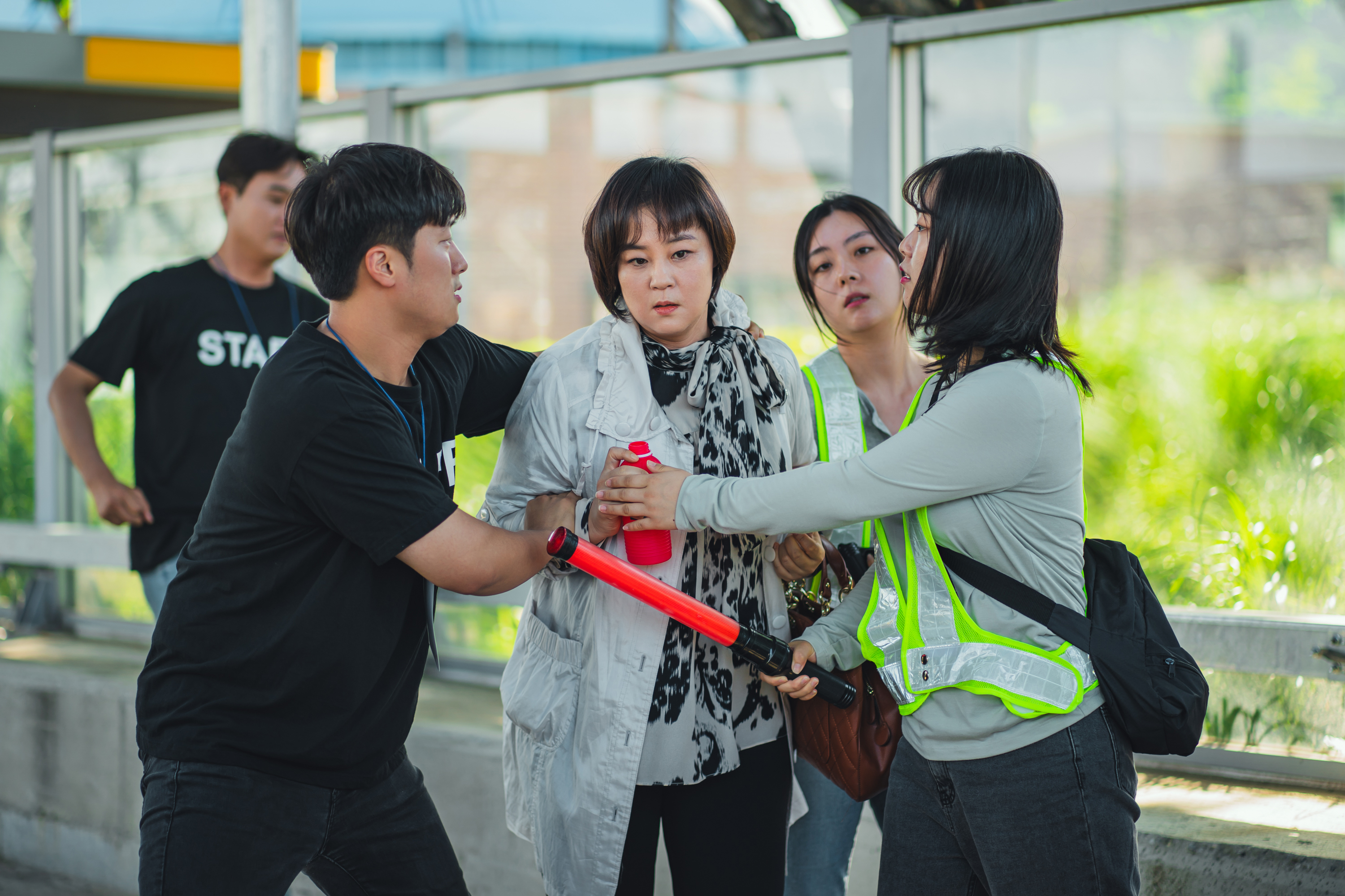 Han Ji Hyun Kicks Off Investigation Into The Acid Attack Case In 