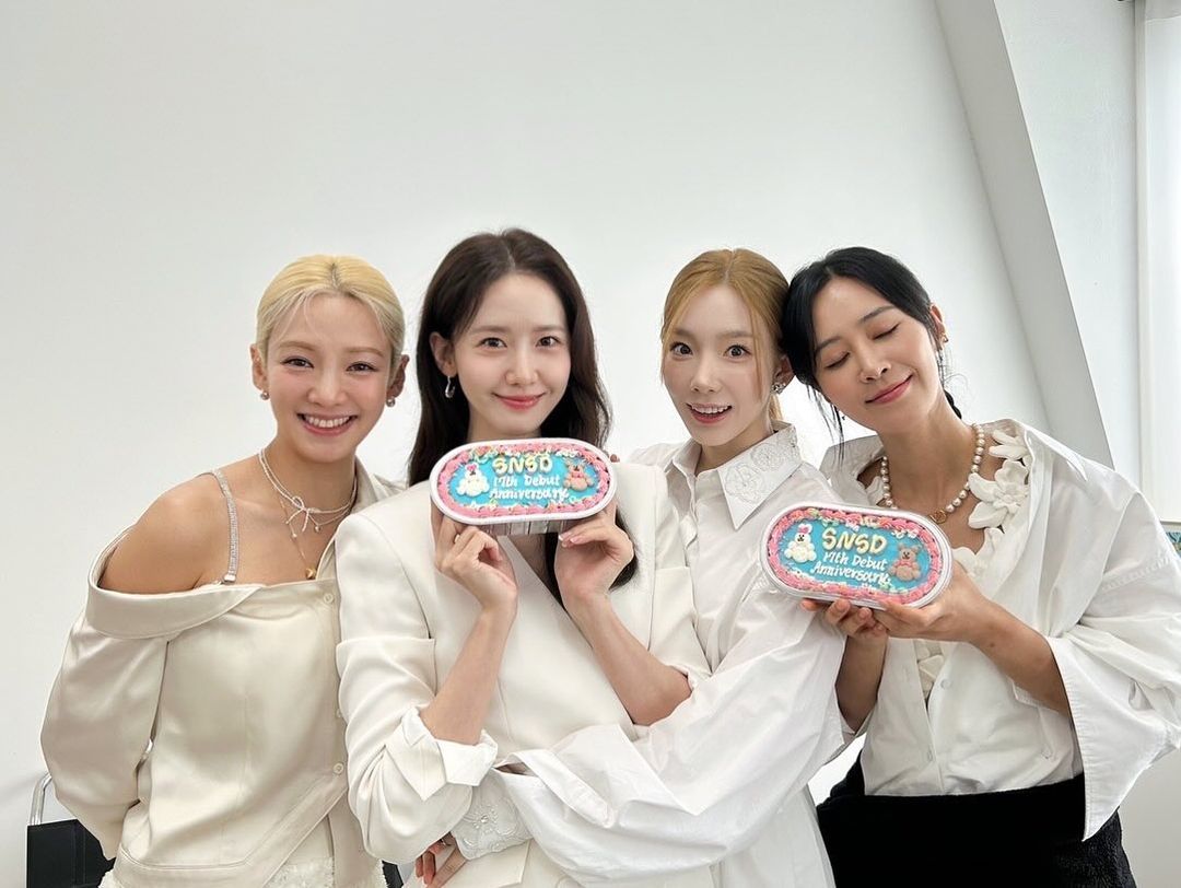 Watch: Girls' Generation Shares Adorable Photos And Videos From 17th Anniversary Reunion