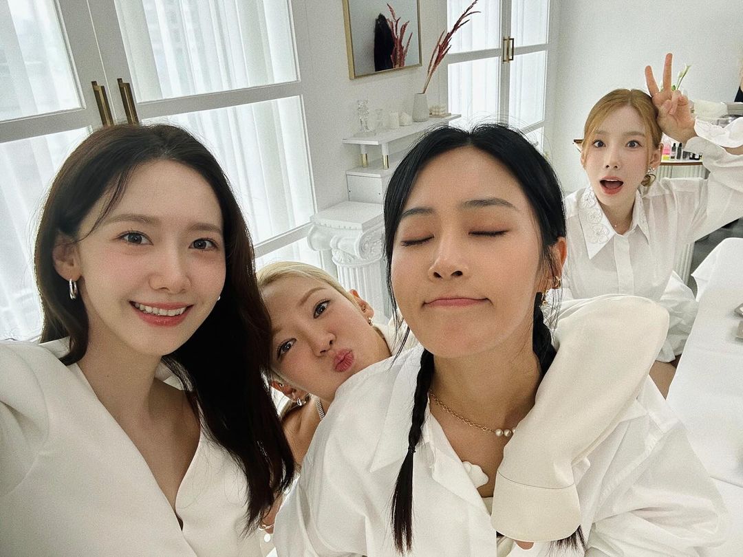 Watch: Girls' Generation Shares Adorable Photos And Videos From 17th Anniversary Reunion