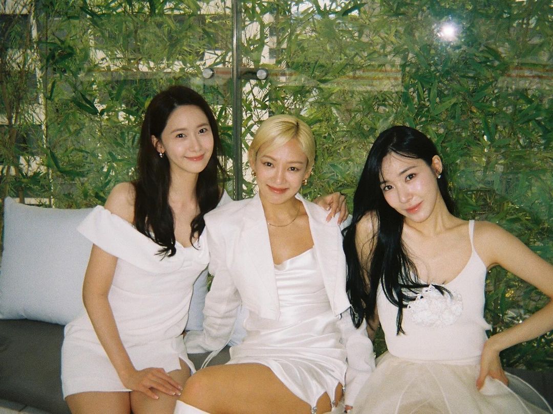 Watch: Girls' Generation Shares Adorable Photos And Videos From 17th Anniversary Reunion