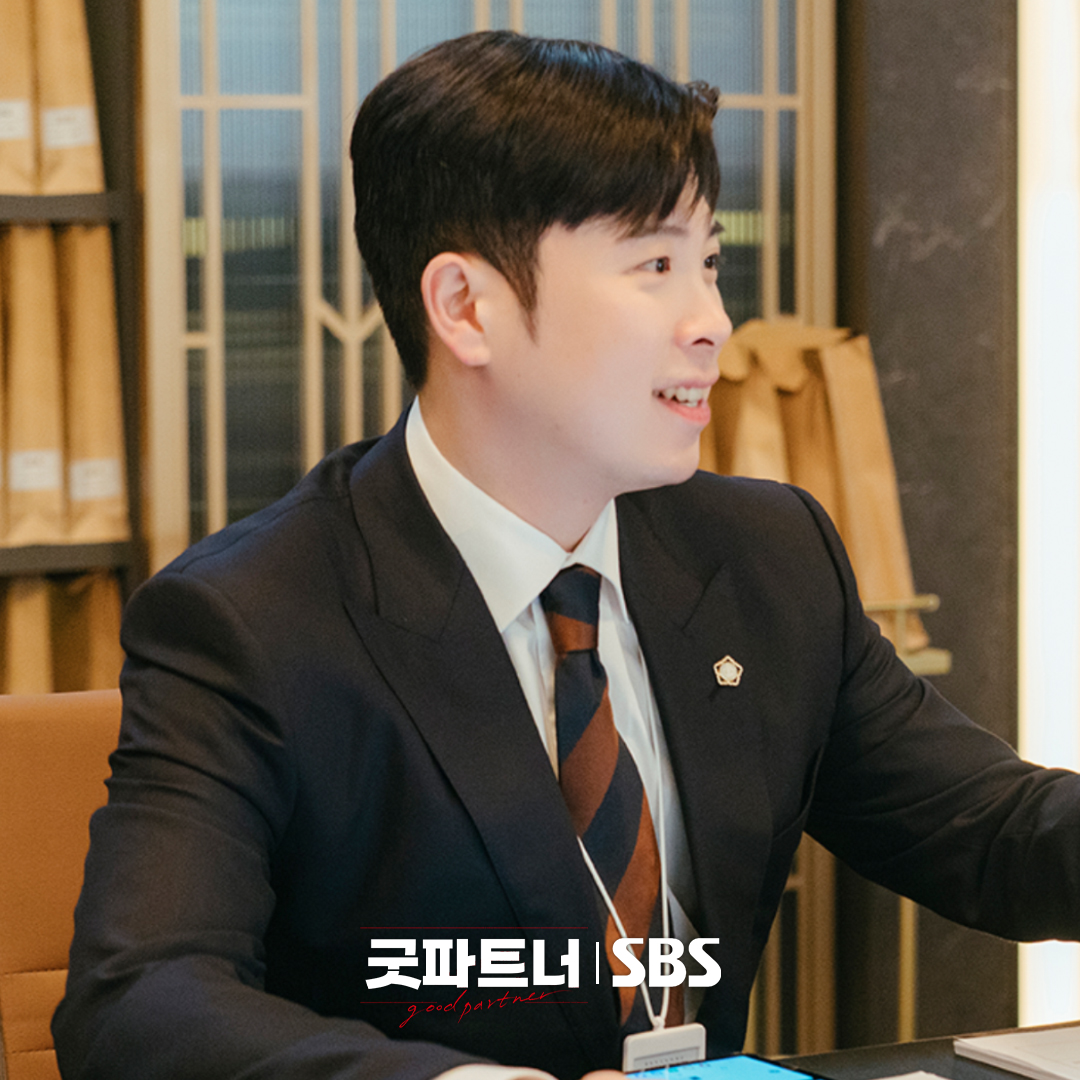 Jang Nara, Nam Ji Hyun, Kim Jun Han, And P.O Gather Together To Solve A Challenging Case In 