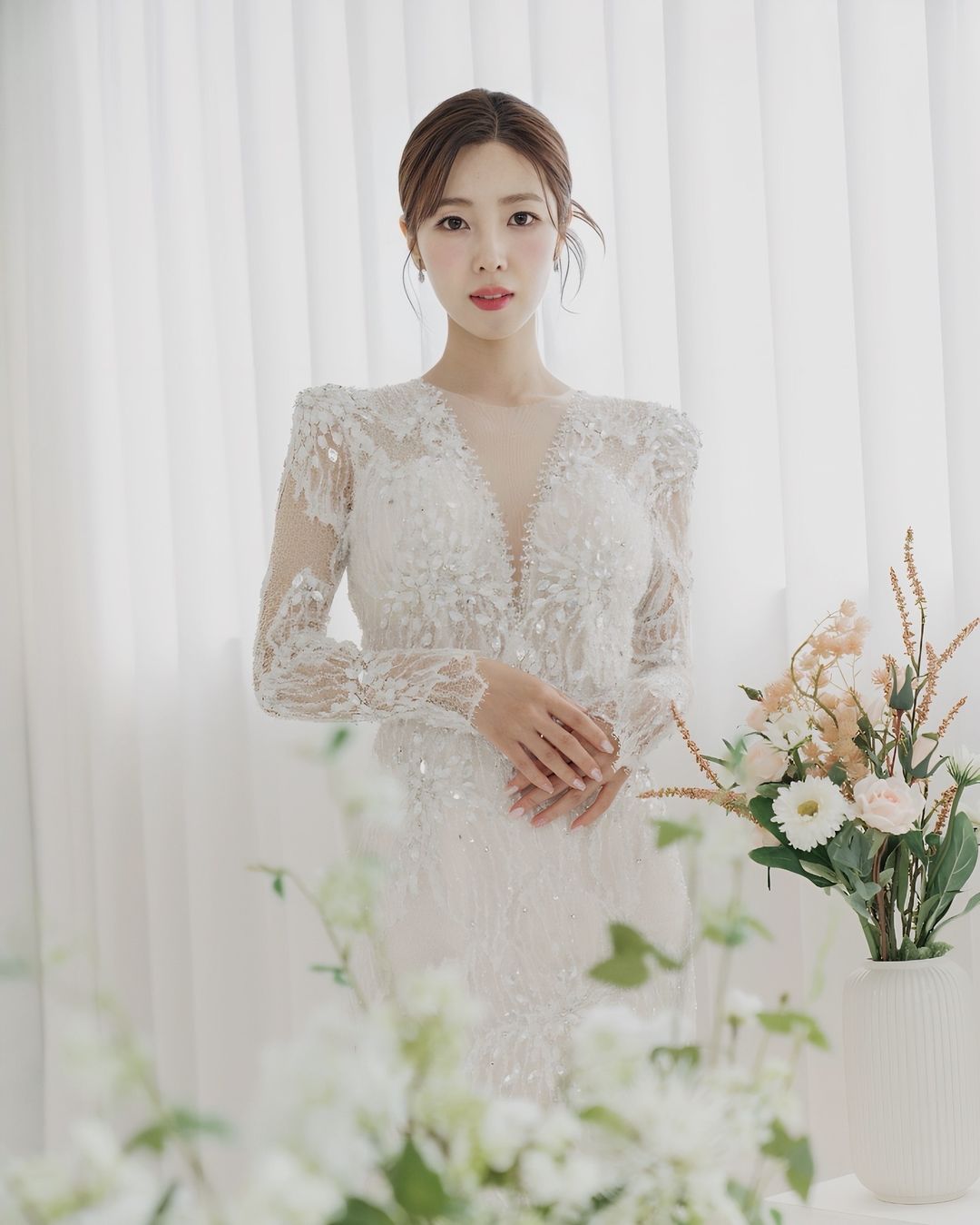 FIESTAR's Hyemi Announces Marriage Plans With Gorgeous Photos From Wedding Shoot