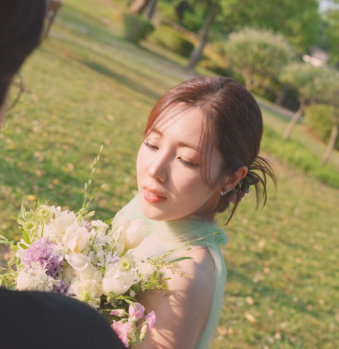 FIESTAR's Hyemi Announces Marriage Plans With Gorgeous Photos From Wedding Shoot