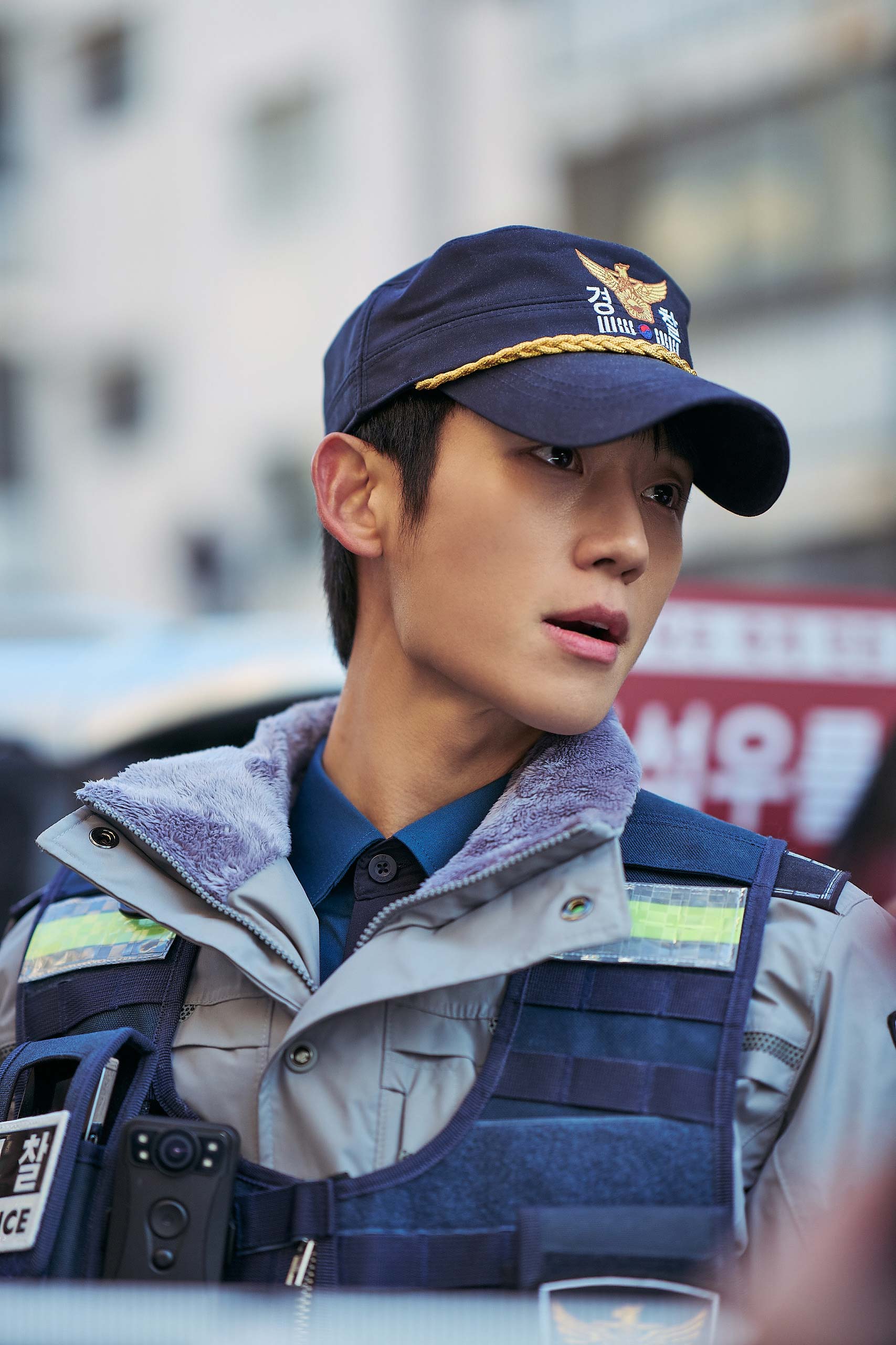 Jung Hae In Transforms Into A Passionate Detective In 