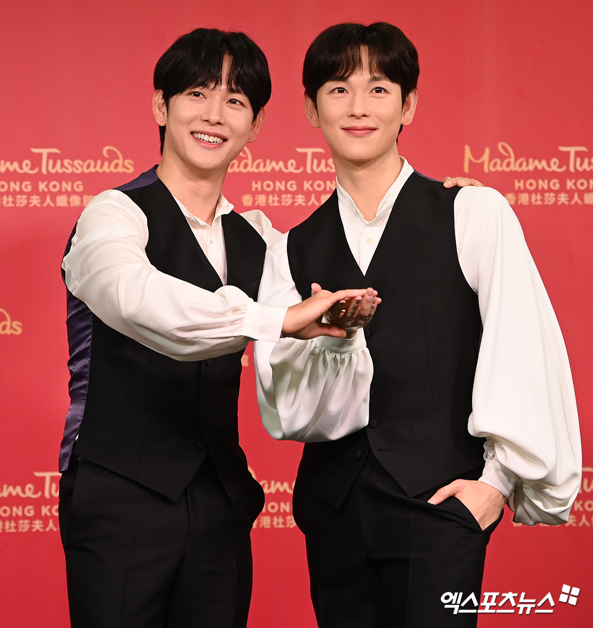 Im Siwan Poses With His Madame Tussauds Wax Figure At Reveal Ceremony