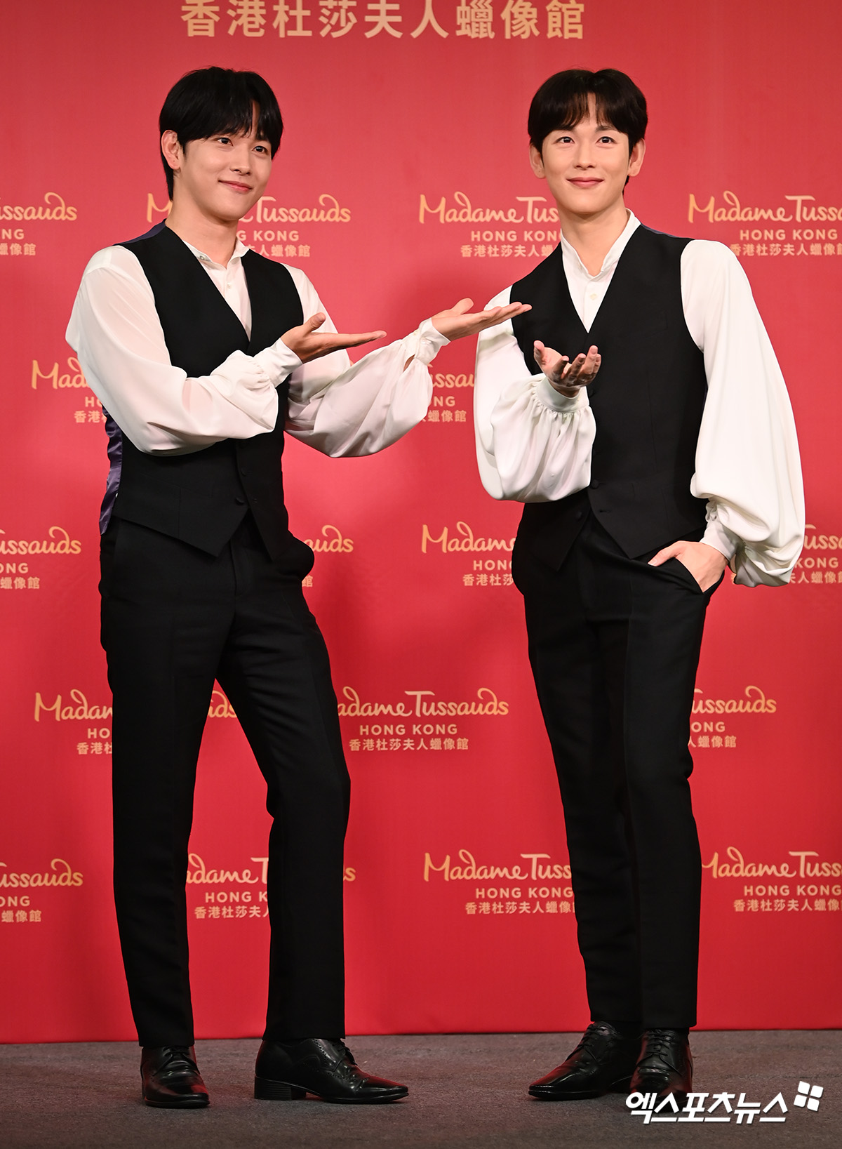 Im Siwan Poses With His Madame Tussauds Wax Figure At Reveal Ceremony