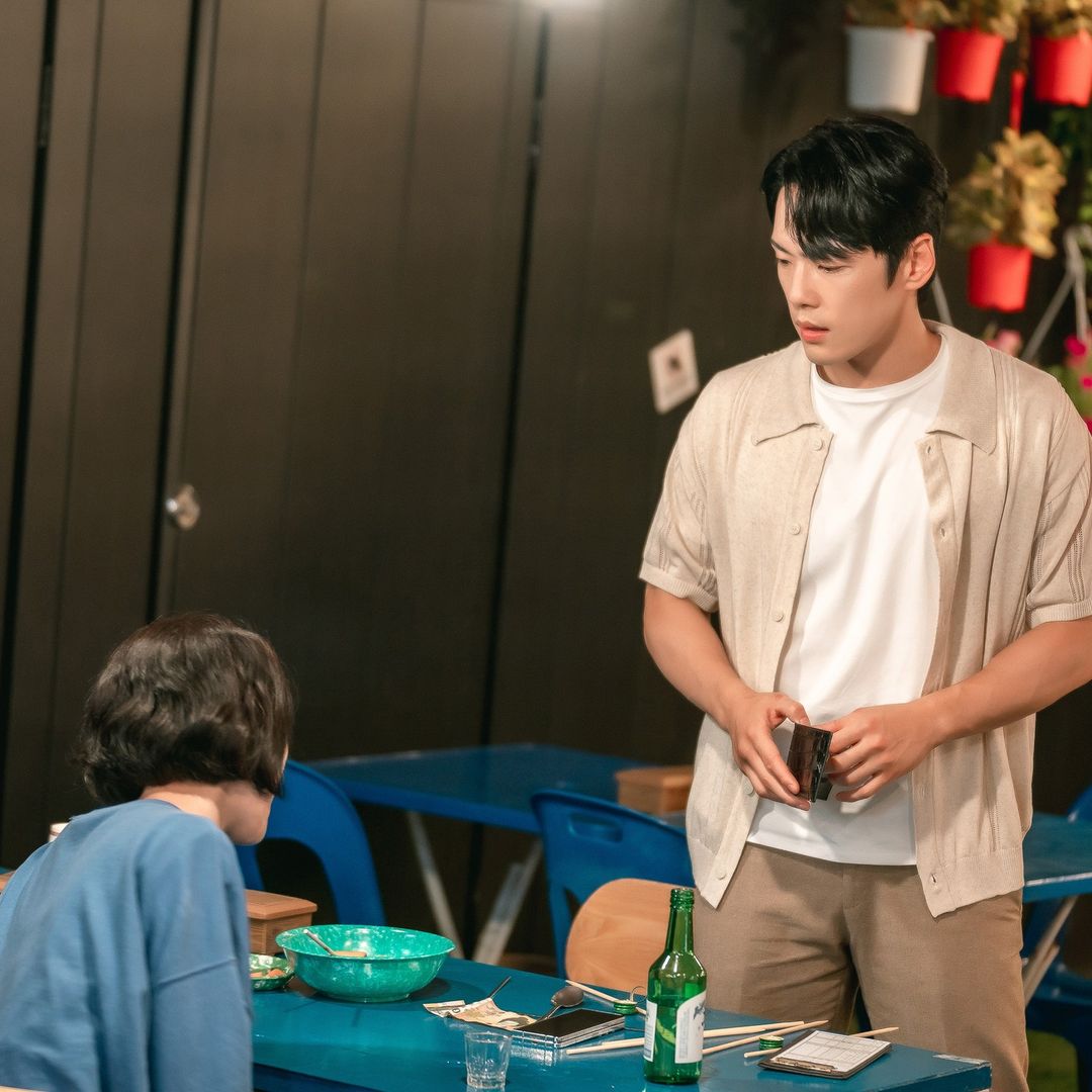 Kim Jung Hyun And Geum Sae Rok Build A Love-Hate Relationship In New Drama 