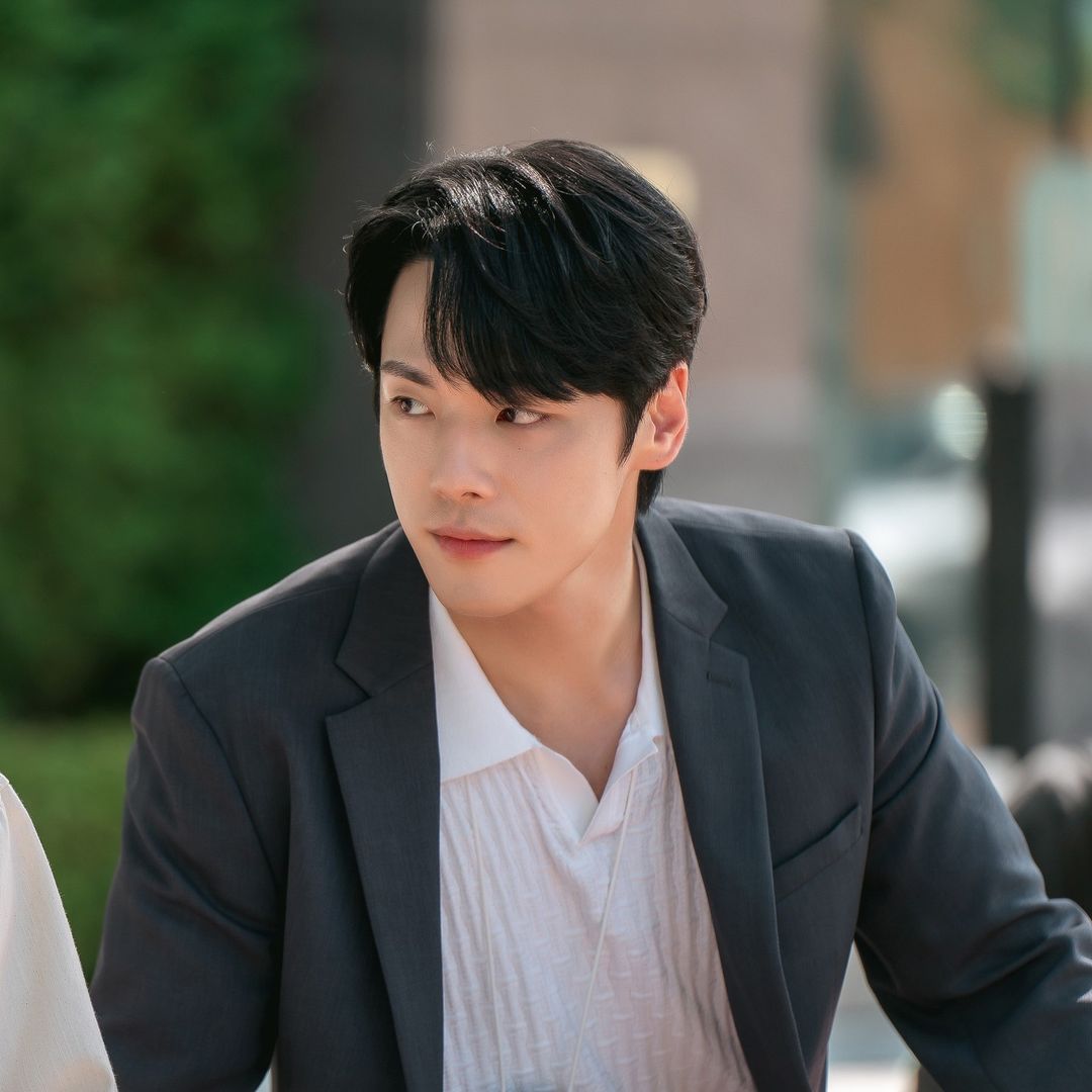 Kim Jung Hyun And Geum Sae Rok Build A Love-Hate Relationship In New Drama 