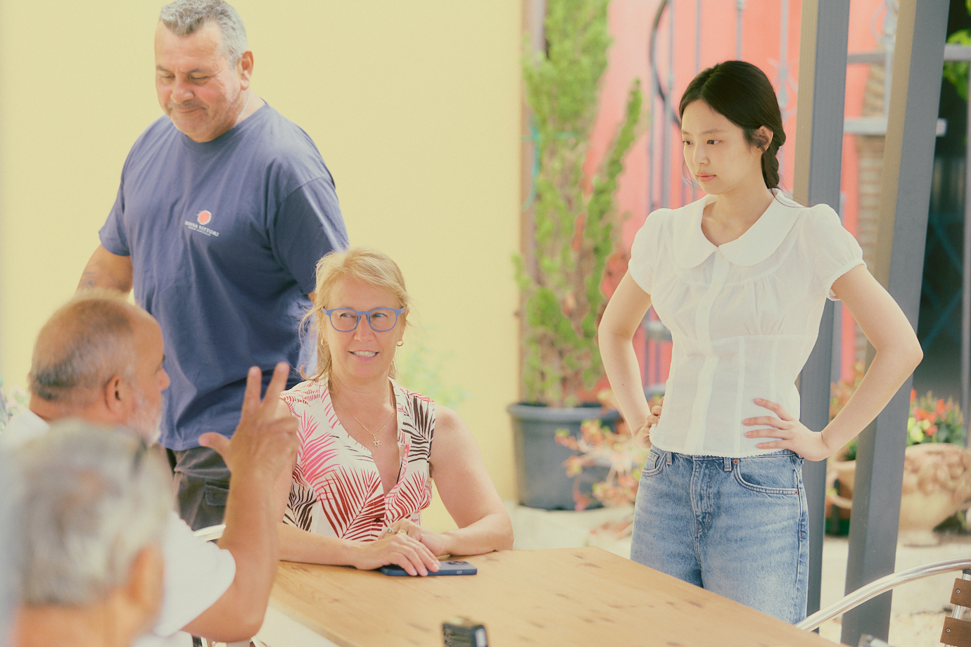 BLACKPINK's Jennie Transforms Into Guesthouse Owner In Italy On 