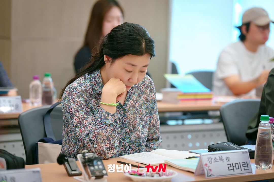 Watch: Kim Tae Ri, Shin Ye Eun, Ra Mi Ran, Jung Eun Chae, And More Impress At Script Reading For “Jeongnyeon: The Star Is Born”