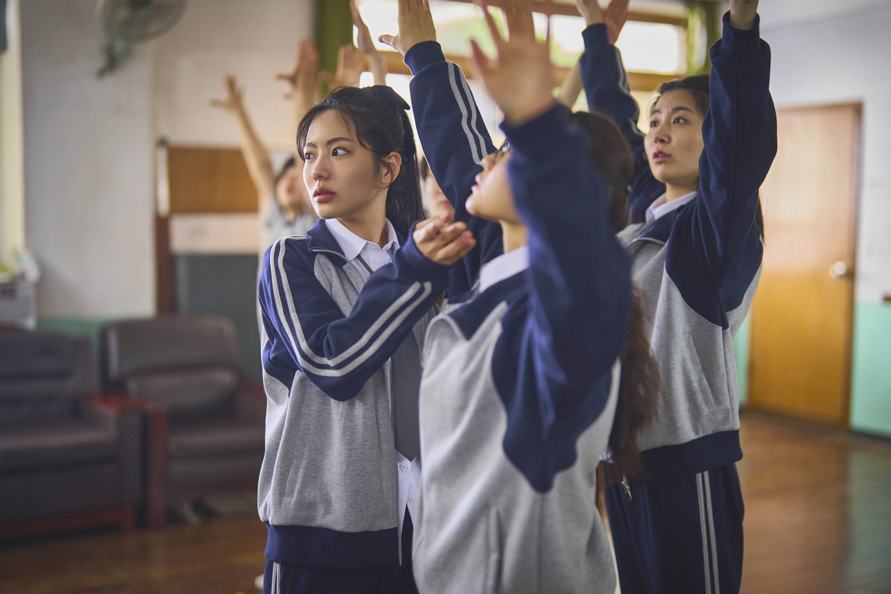 Jo Aram Captivates As A Charismatic Cheerleader In Upcoming Youth Film 