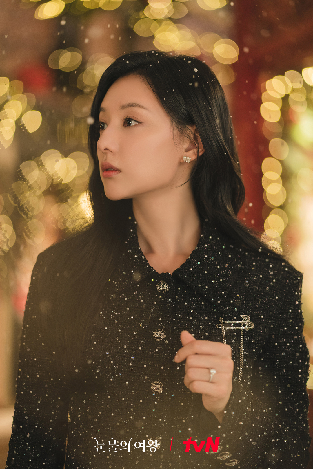 Kim Soo Hyun Surprises Kim Ji Won With Touching Early Christmas Gift In 