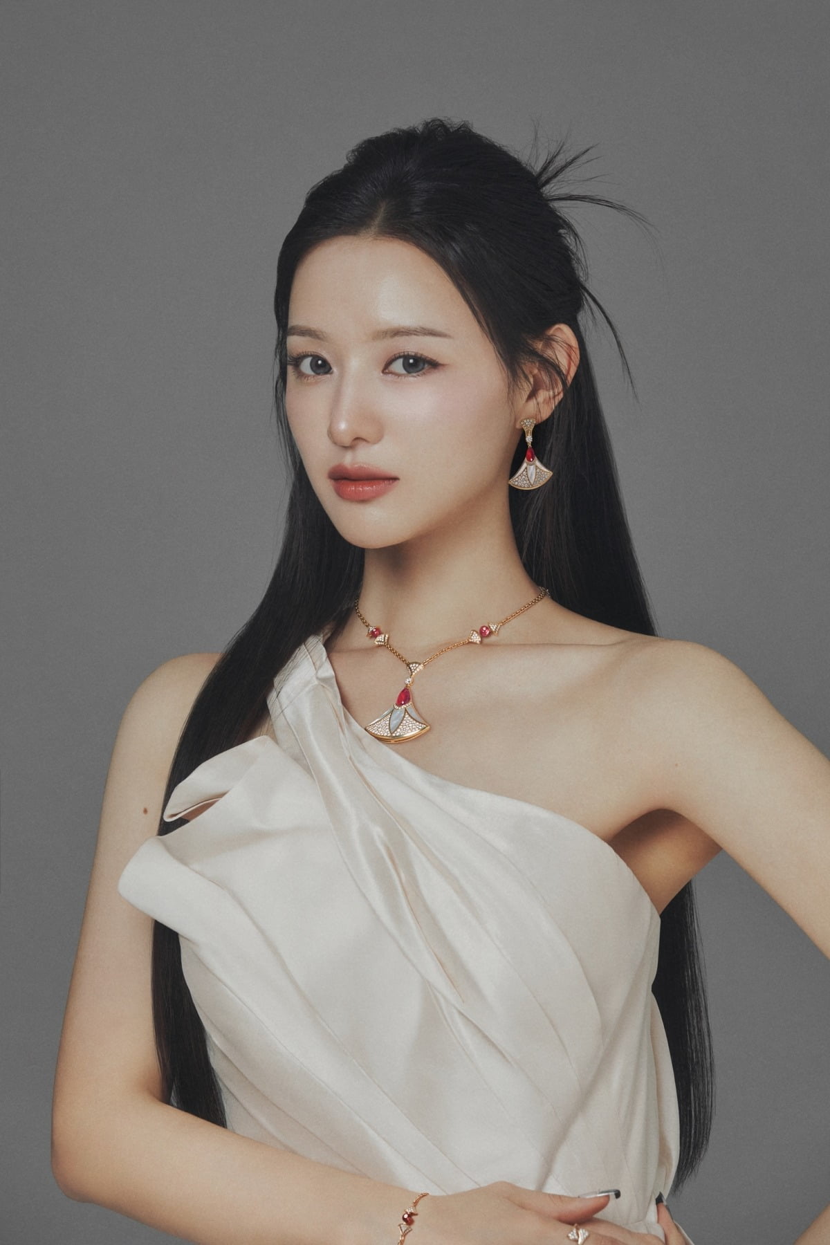 Kim Ji Won Announced As New Brand Ambassador For BVLGARI