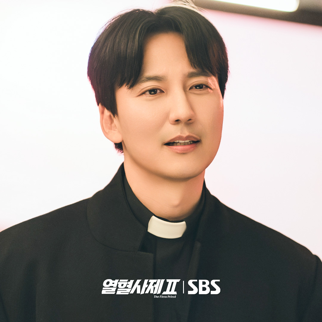 Kim Nam Gil Dishes On “The Fiery Priest 2,” Teamwork With Co-Stars, Atmosphere On Set, And More