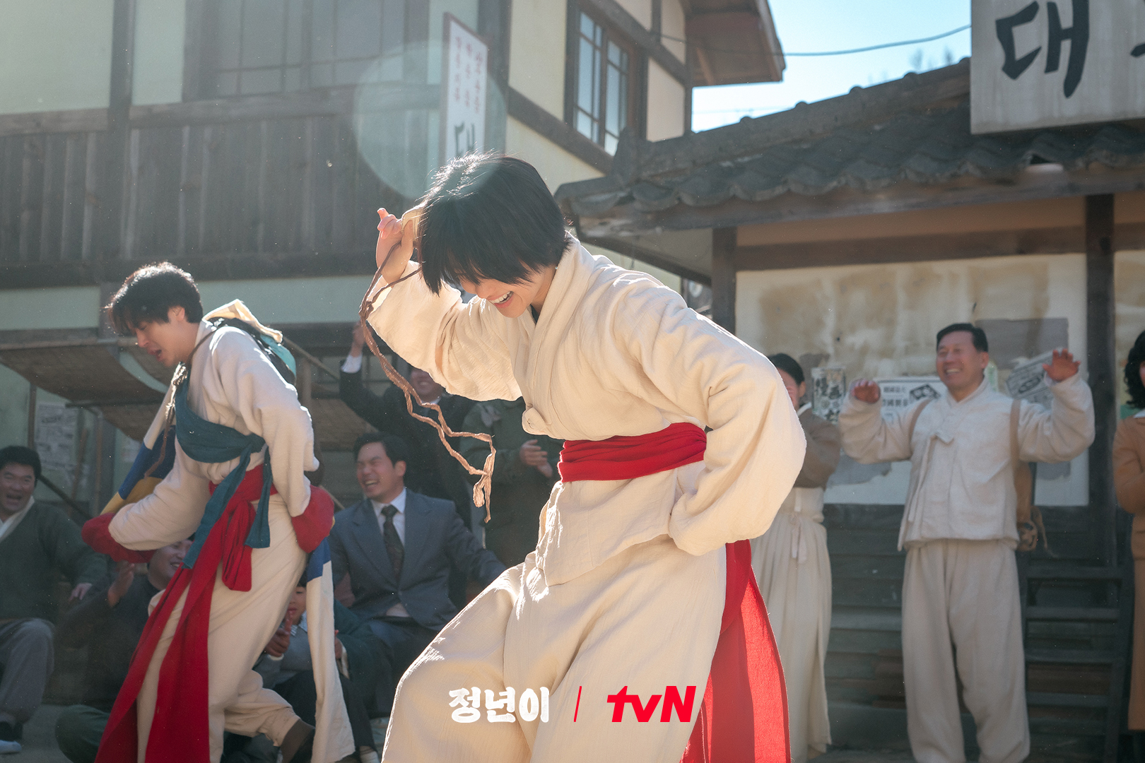 Kim Tae Ri Captivates With A Mask Dance In 