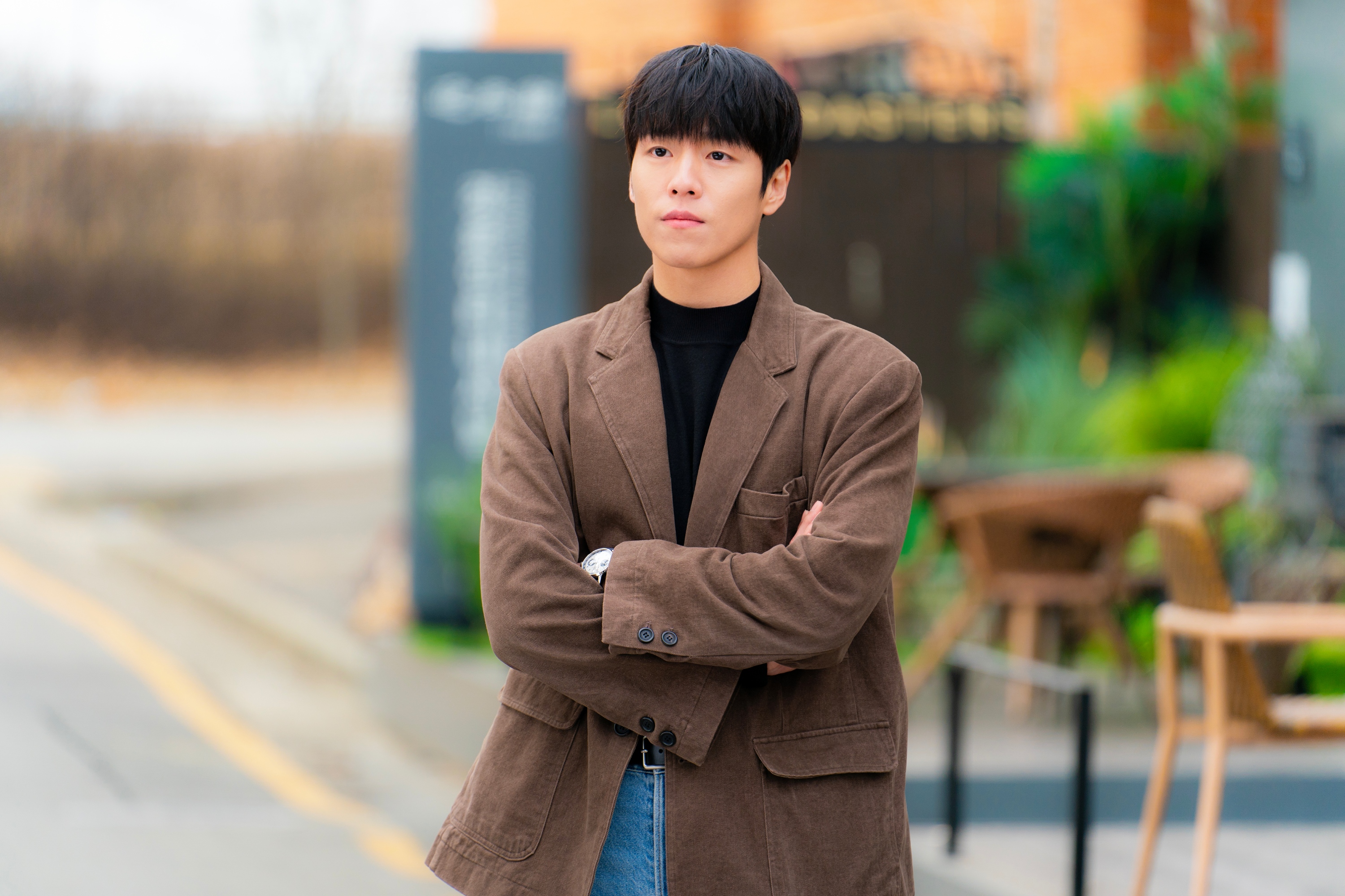 Lee Hyun Woo Becomes Moon Sang Min's Rival For Shin Hyun Been's Affections In 