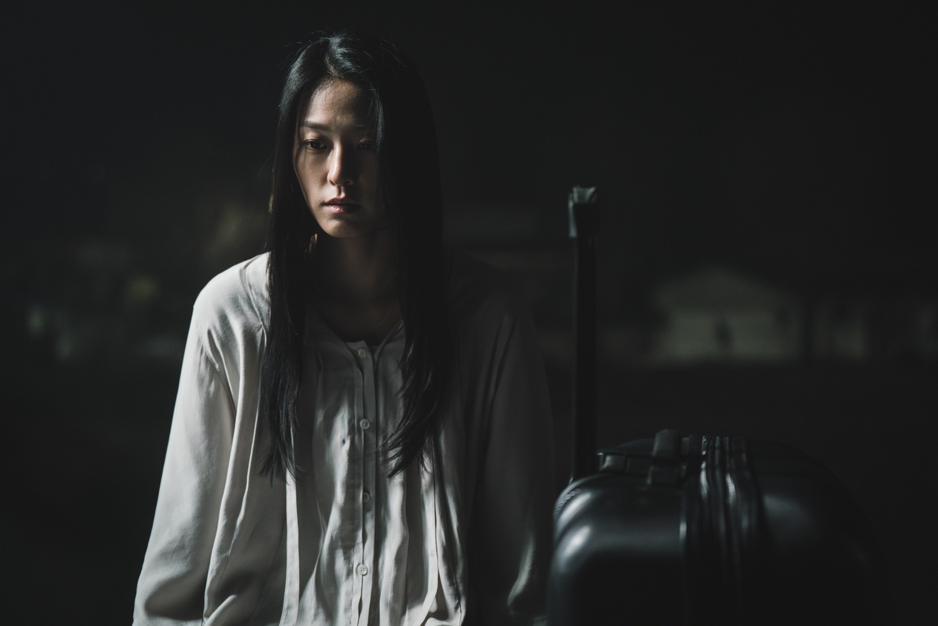 Seolhyun Transforms Into A Mysterious Woman Who Visits The 