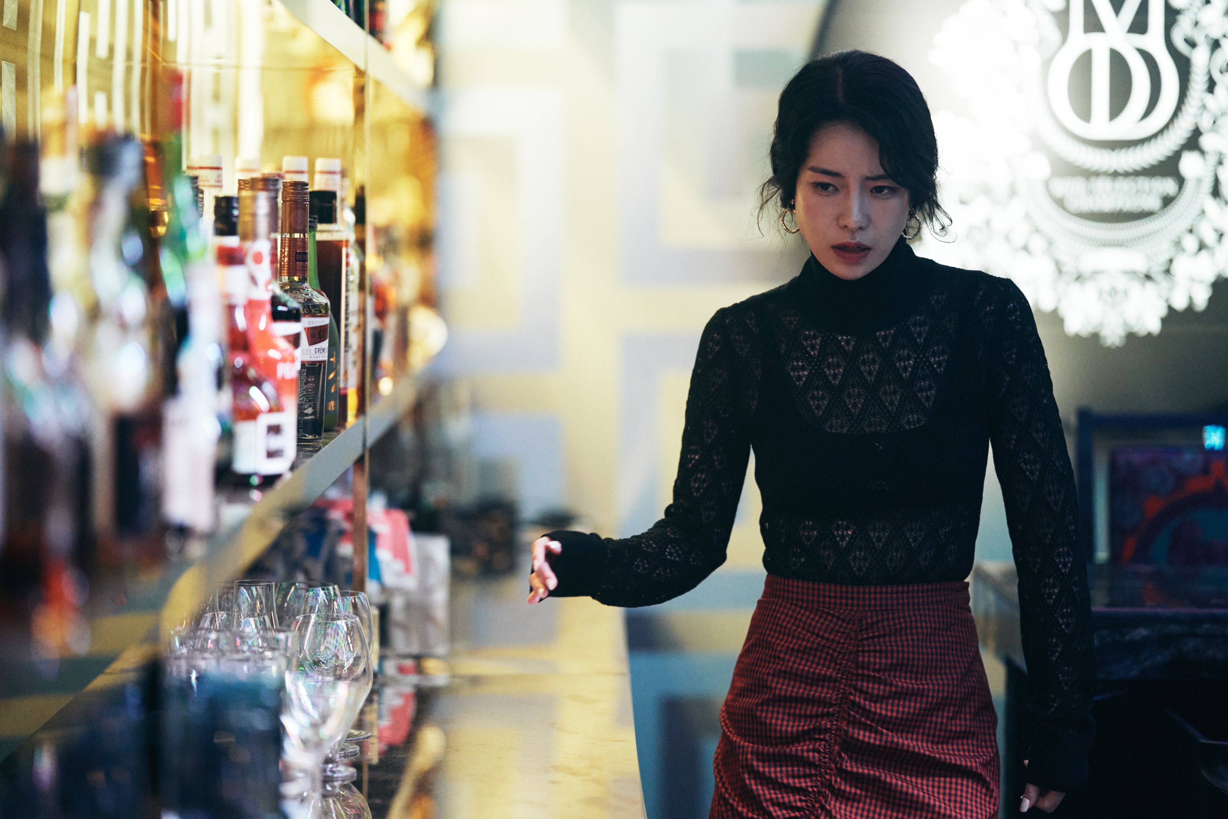 Lim Ji Yeon Is A Mysterious Figure Lingering Around Jeon Do Yeon In Upcoming Film 