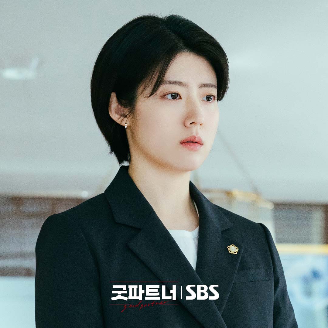 Nam Ji Hyun Seeks Out Jang Nara After Facing An Angry Client In 