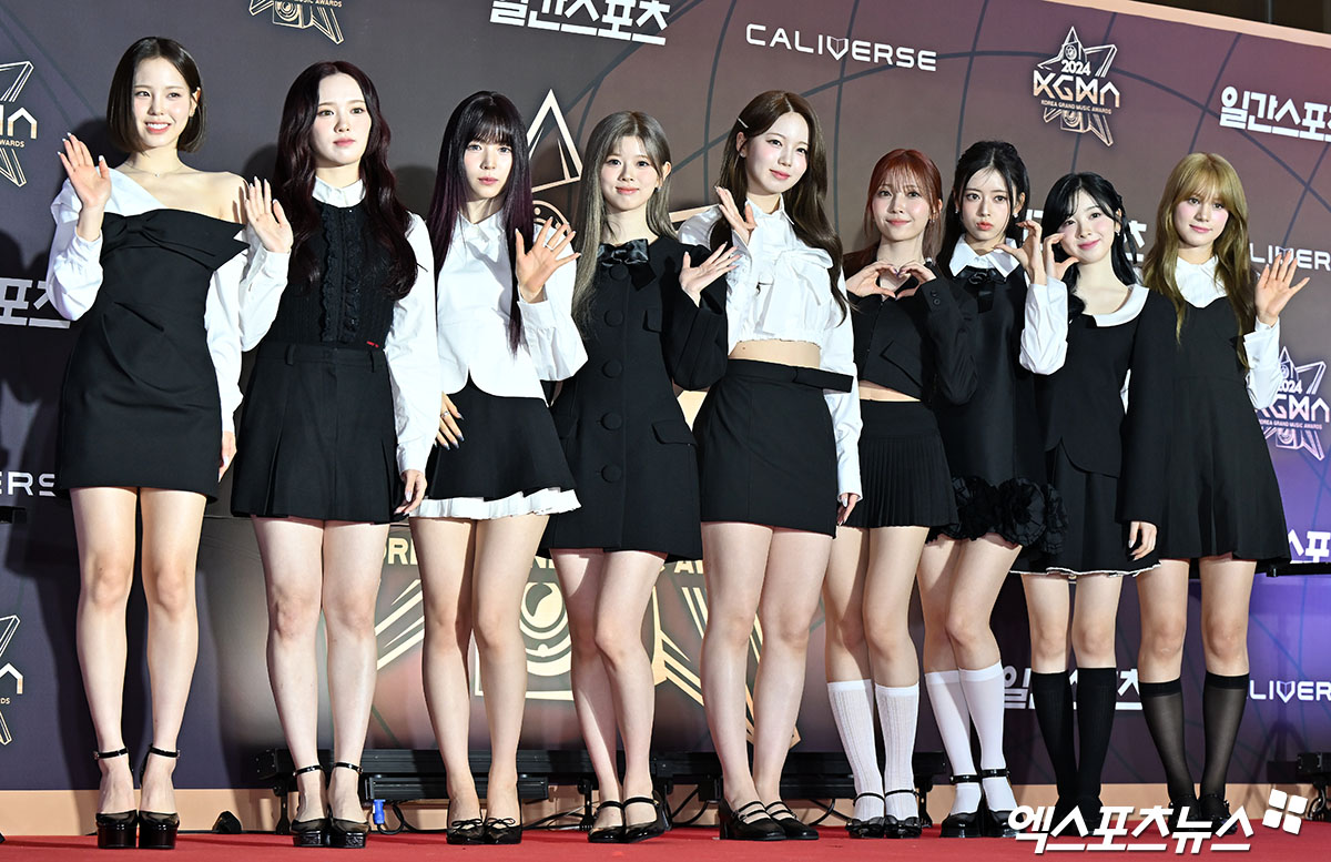 Stars Shine On The Red Carpet For Day 2 Of 1st Korea Grand Music Awards (KGMA)